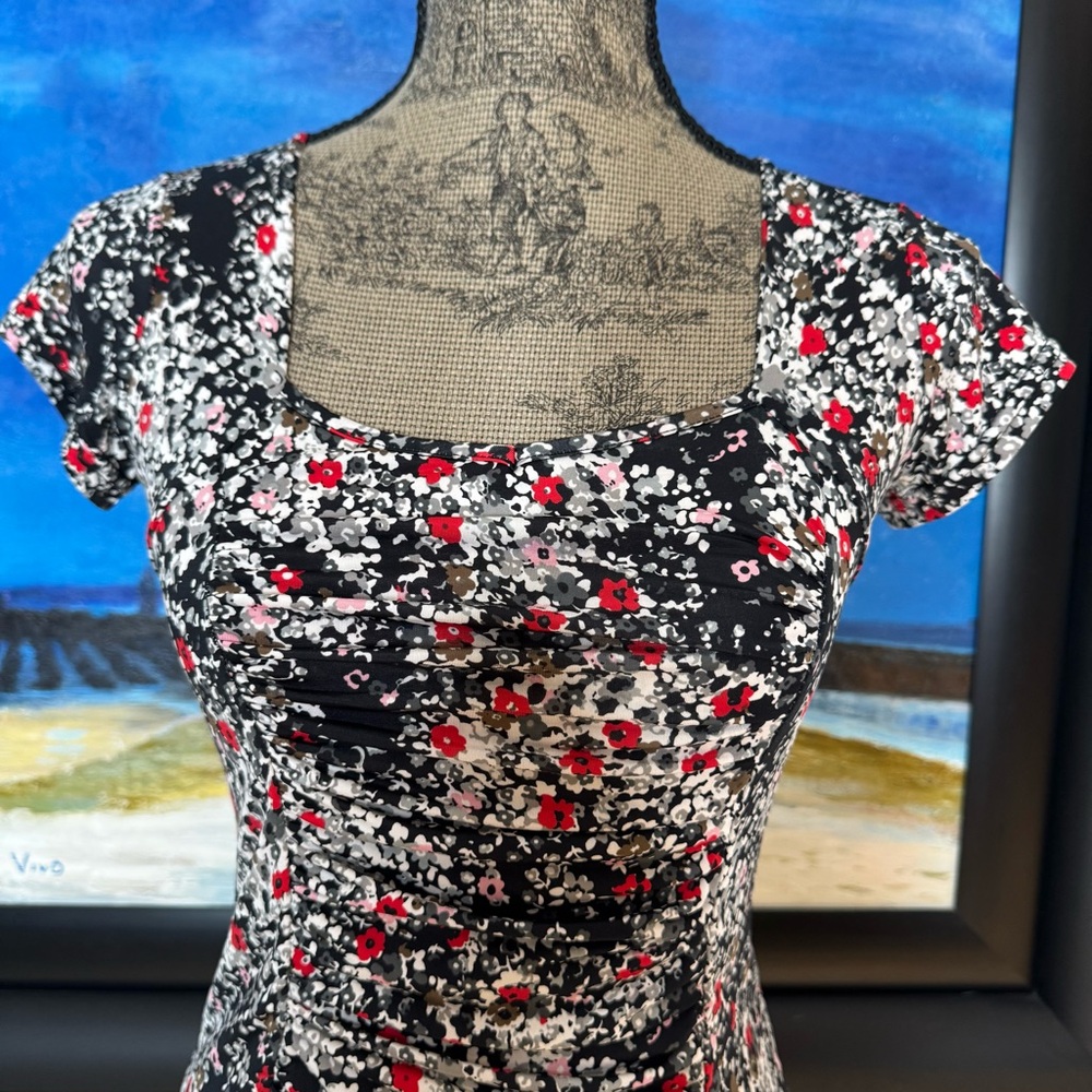 Fifilles Paris Floral Pattern Ruched Top - Picture 5 of 9